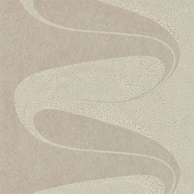 Zoffany DArcy Wallpaper in Smoked Pearl For Sale