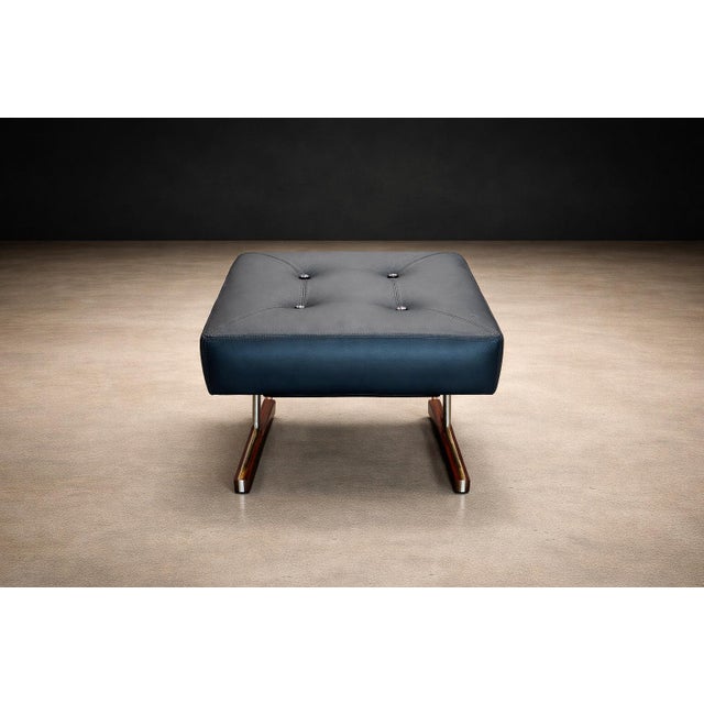 1960s Brazilian Modern Armchair and Ottoman in Rosewood, Leather, and Metal, Jd Móveis, 1960s For Sale - Image 5 of 13