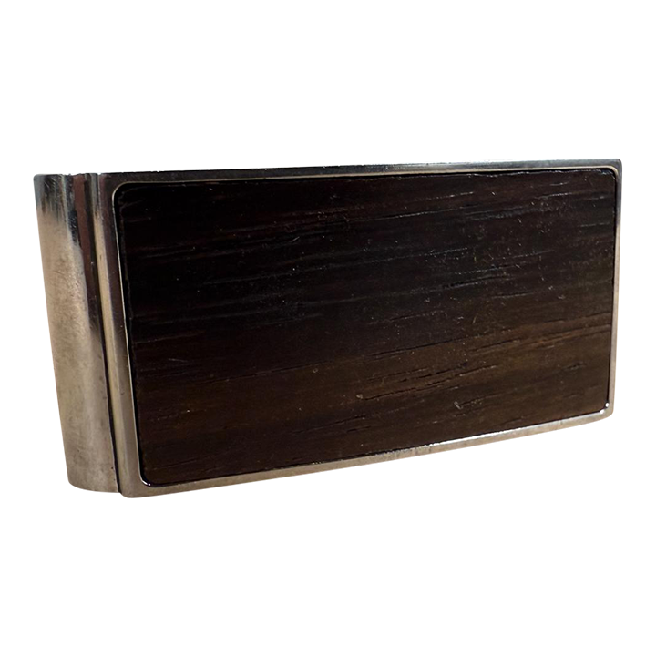 fossil cigarette case CONKIGLIA, designed by Martino Zampardi, is an aluminum ashtray informed by forms, as well as the erosion and textures associated with marine objects. The piece was first manually molded, then digitized including humidors Vintage Fossil Money Clip Wood