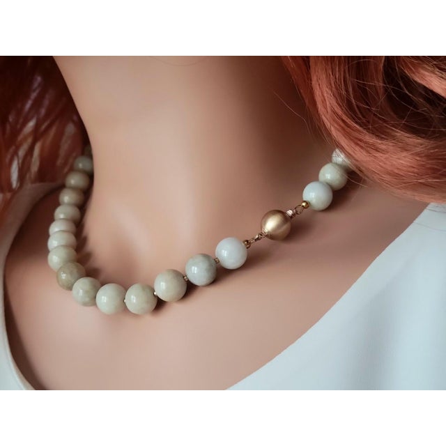 Vintage Qing Dynasty Jade Bead Necklace With 14k Gold Clasp, 18" For Sale In Cleveland - Image 6 of 8