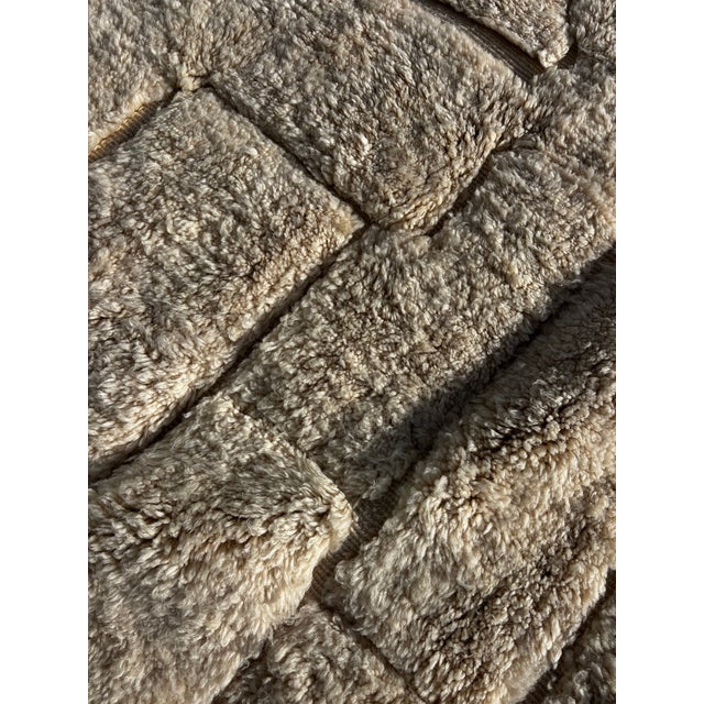 Large Moroccan Mrirt Beni Ouarain Wool Rug, 1990 For Sale - Image 6 of 12