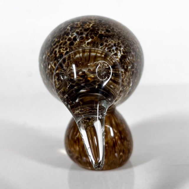 Modern Murphy Art Glass Kiwi Bird Paperweight New Zealand For Sale - Image 9 of 13