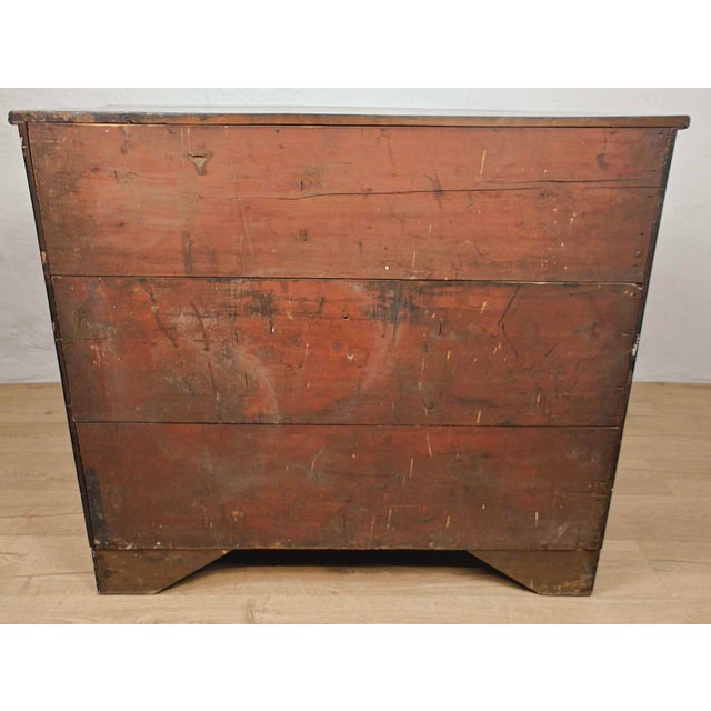 Victorian Bowfront Chest of Drawers, 19th Century For Sale - Image 9 of 17
