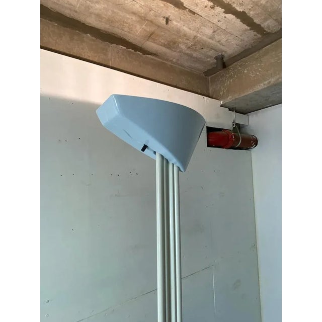 Modern Otello Floor Lamp by Bruno Gecchelin for Oluce, 1980s For Sale - Image 3 of 13