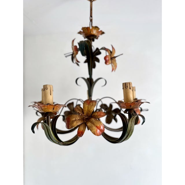 Vintage Italian Florentine Hand-Painted Tole Floral 5-Light Chandelier, 1940s For Sale - Image 11 of 18