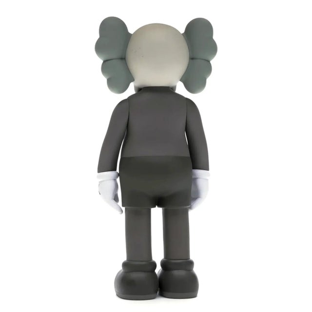 Kaws, Companion, Grey, 2017, Painted Cast Vinyl For Sale - Image 4 of 11