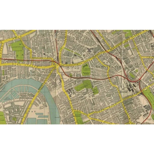 1930s Vintage Map of London, 1930 For Sale - Image 5 of 13