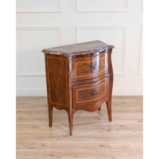 Small Italian Louis XV Period Curved Chest of Drawers in Walnut, 18th Century For Sale - Image 4 of 8