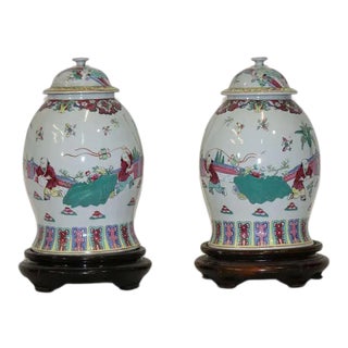 C.1880 Large White Ground Decorated Chinese Baluster Jars With Covers - a Pair For Sale