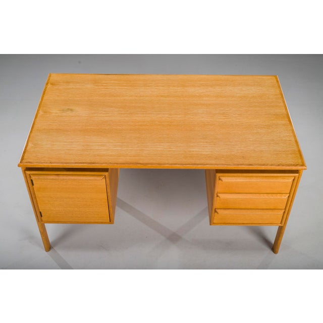 Mid-Century Oak Freestanding Desk from GV Møbler, 1970s, in Restored conditions. Designed 1960 to 1969 This piece has an...
