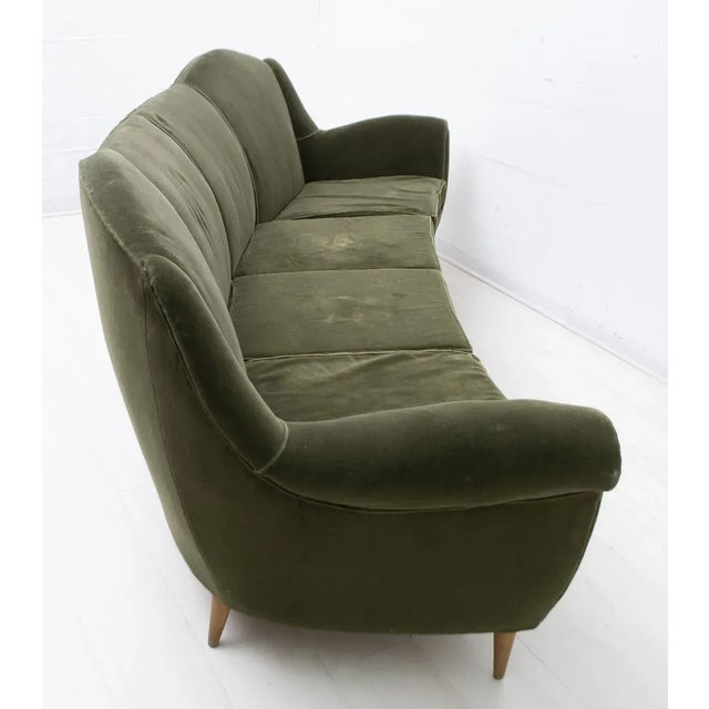 Mid-Century Italian Modern Curved Velvet Sofa, 1950s For Sale - Image 6 of 10