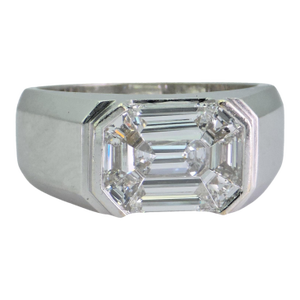 18k(750) White Gold - Lab Created Diamond Illusion Setting Emerald Shape: Ring