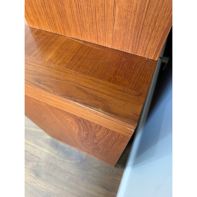 1970s Skovby Danish Modern Illuminated Teak Display & Bar Cabinet / Sideboard by Skovby Møbelfabrik For Sale - Image 16 of 18