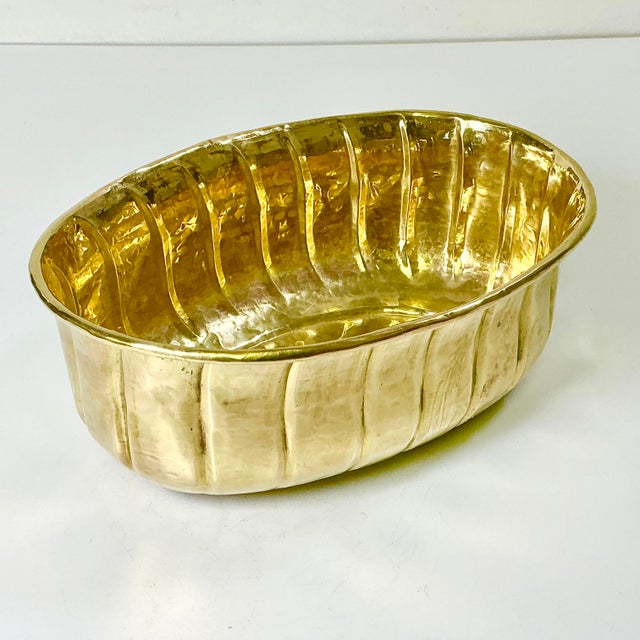 Mid-Century Boho Chic Arts & Crafts Hollywood Regency Fluted Oval Brass Planter. For Sale - Image 4 of 12