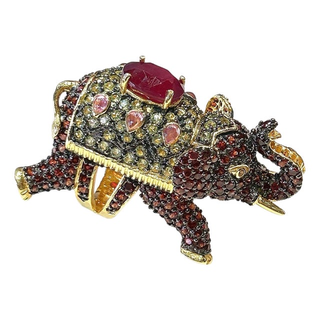 Bochic "Orient" Neoclassical Elephant Ruby & Sapphire Ring Set 18K Gold & Silver For Sale