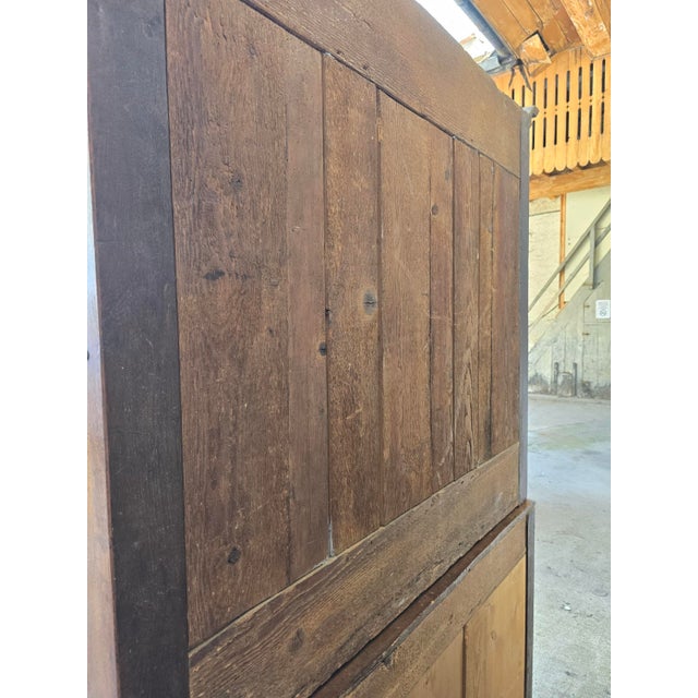 Two-Part Louis XV Cabinet in Walnut, 1760 For Sale - Image 17 of 18