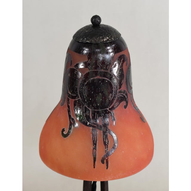 1920s Schneider Le Verre Francais Les Prunes Table Lamp 1920s - Wrought Iron & Burgundy Cameo Glass For Sale - Image 5 of 9