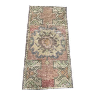 Turkish Yastik Rug 1'6" x 2'11" For Sale