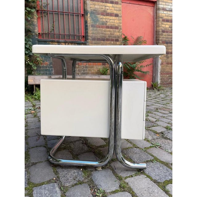 White Fiberglass and Chrome Desk by Inn Lissone, 1970s For Sale - Image 4 of 11