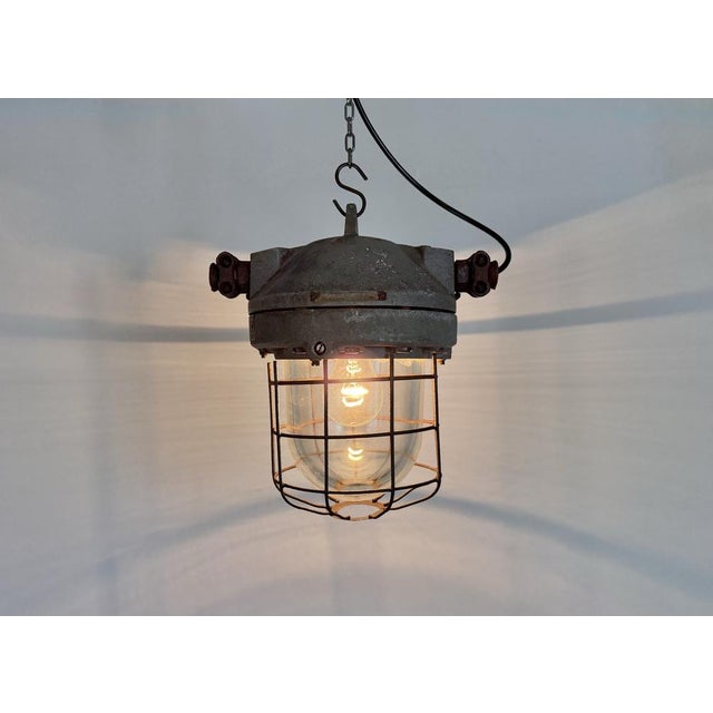 Industrial Grey Explosion Proof Lamp from Elektrosvit, 1960s For Sale - Image 16 of 18