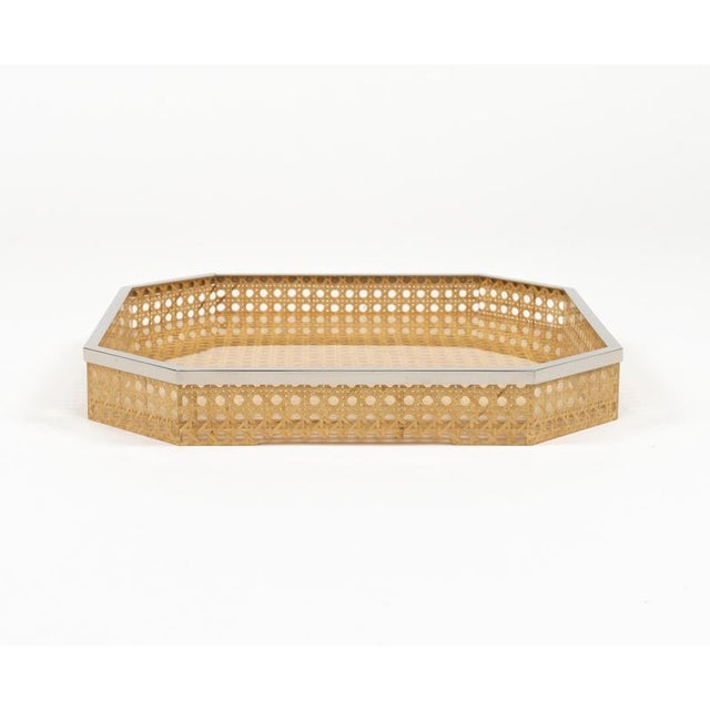 1970s Centerpiece in Acrylic Glass, Wicker and Brass in the style of Christian Dior, Italy, 1970s For Sale - Image 5 of 14