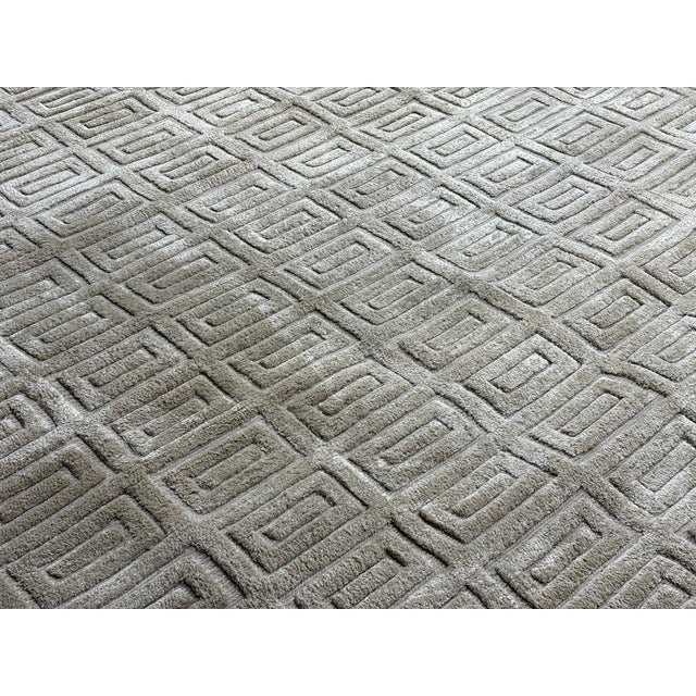 Rh Rajouri Silk & Wool Rug – 12' × 15' Wheat | Hand-Knotted Silk & Wool | Nepalese Artisan Construction For Sale - Image 12 of 18