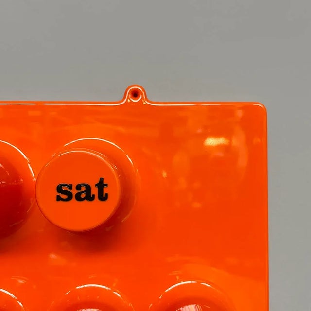 Vintage Italian Wall Perpetual Orange Calendar by Della Beffa for Ring a Date, 2000s For Sale - Image 6 of 11