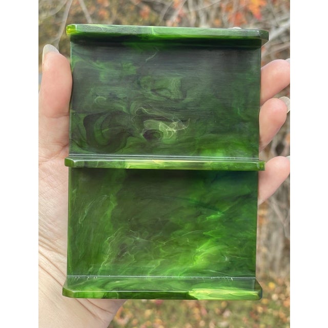 Mid- Century (112 Grams) Green Marbelized Swirl Catalin Bakelite Poker Card Deck Holder 20th C. For Sale - Image 16 of 18