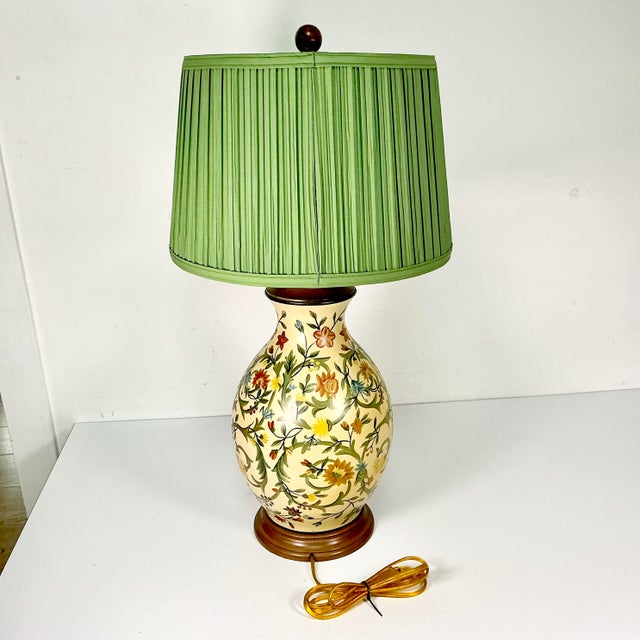 1980s Boho Chic Rustic European Italian Tuscany Style Ceramic Handpainted Flora Table Lamp With New Shade For Sale - Image 12 of 18