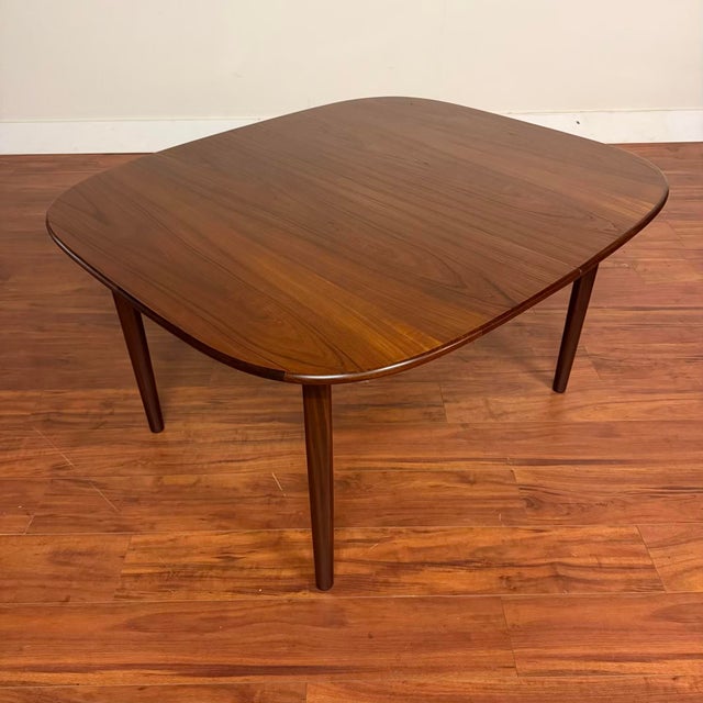 Mid 20th Century G-Plan Teak Mid-Century Butterfly Leaf Dining Table For Sale - Image 5 of 18