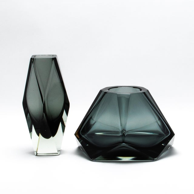 Glass Hand-Blown Murano Briolette Vase in Grey For Sale - Image 7 of 8