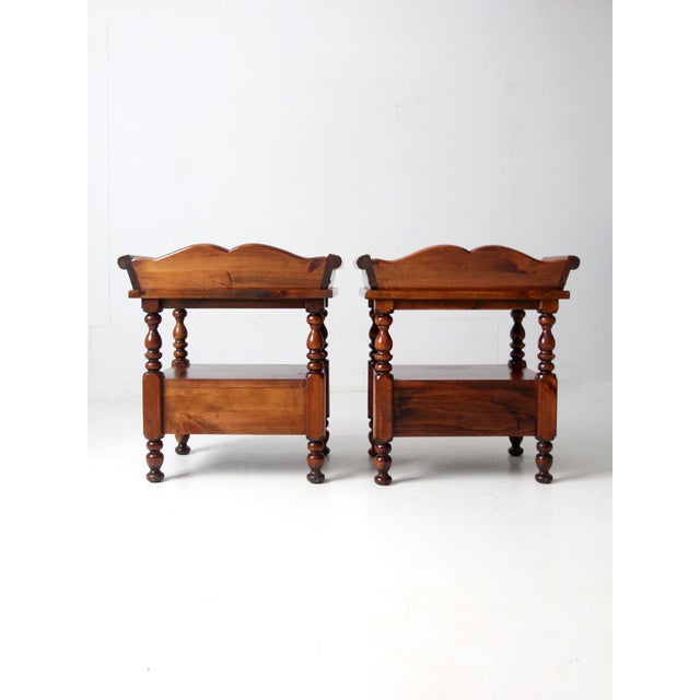 Vintage Colonial Revival End Tables Pair For Sale - Image 4 of 15