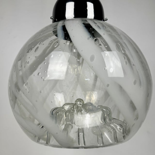 Mid-Century Modern Murano Globe Pendant Lamp attributed to Toni Zuccheri for Mazzega, Italy, 1970s For Sale - Image 9 of 11