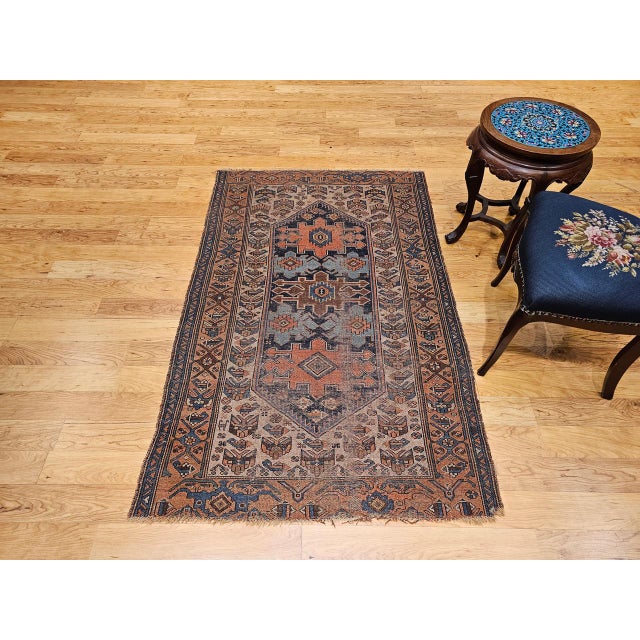 Antique Persian Malayer Area Rug, Hand-Knotted Wool, Geometric Pattern, 4x6, Ivory & Navy For Sale - Image 9 of 18