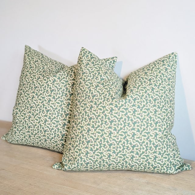 Schumacher Schumacher Leonie Vermicelli Pillows in Leaf - Double Sided Pair For Sale - Image 4 of 7