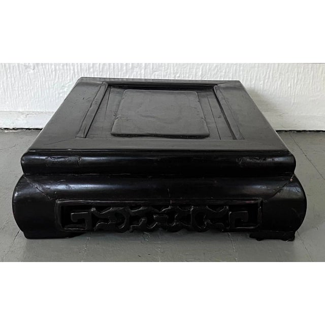 19th Century Antique 19th Century Chinese Carved Ebonized Wood Black Lacquer Display Stand Plateau or Low Table For Sale - Image 5 of 12