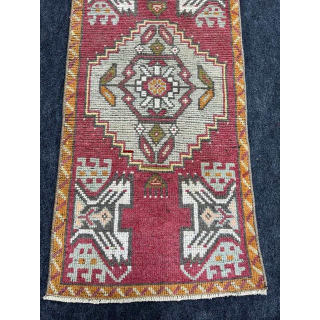 Turkish Yastik Rug 1'5" x 2'11" For Sale - Image 4 of 5