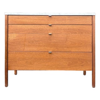 1960s Florence Knoll for Knoll Walnut Four-Drawer Dresser With Marble Top For Sale