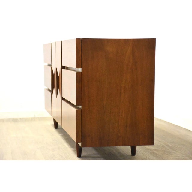 American of Martinsville American of Martinsville Walnut Dresser For Sale - Image 4 of 11