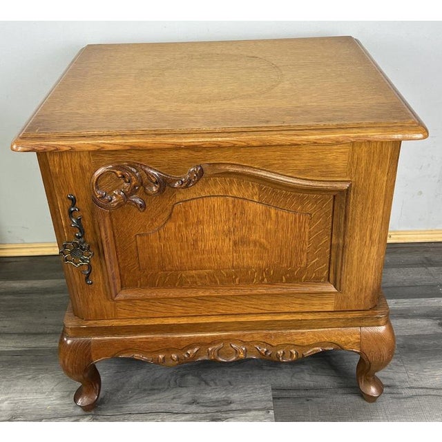 Vintage French Louis XVI Style Nightstands, Set of 2 For Sale - Image 3 of 10