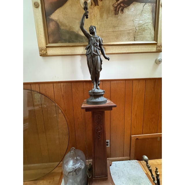 Figurative Figural Lady Lamp on Pedestal For Sale - Image 3 of 6