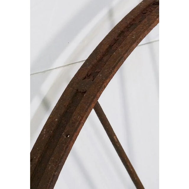 Large English Spoked Cart or Wagon Wheel of Iron From the 19th Century (Dia 54) For Sale - Image 9 of 11