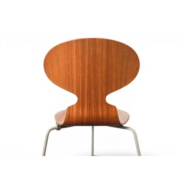 Brown Set of Four Arne Jacobsen Ant Chairs in Teak by Fritz Hansen, 1950s For Sale - Image 8 of 11