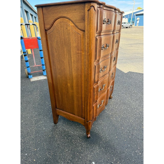 1970s Vintage French Provincial Highboy Dresser/Chest For Sale - Image 9 of 11