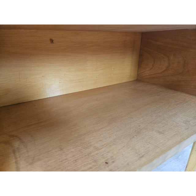 Vintage Maple Nightstands with Mirrored Tops, 1950s, Set of 2 For Sale - Image 13 of 16