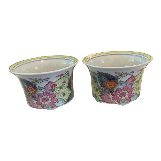 Mottahedeh Pair of Large Cache Pots For Sale