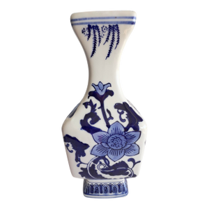 Chinoiserie Blue White Vase Square Bottom
