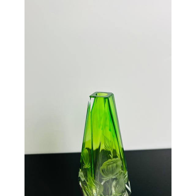 Green Uranium Art Glass Vase with Hand-Engraved Floral Décor from Moser Karlsbad, Czechoslovakia, 1920s For Sale - Image 6 of 10