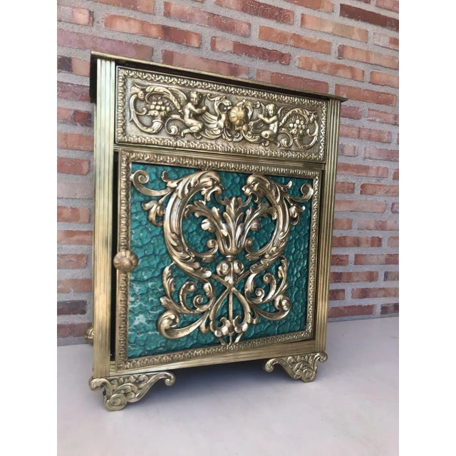 Metal Antique Louis XVI Bronze Vitrine Nightstands with Green Glass Doors and Drawer, Set of 2 For Sale - Image 7 of 18