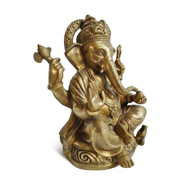 Vintage solid brass Ganesha. Beautiful intricate details.